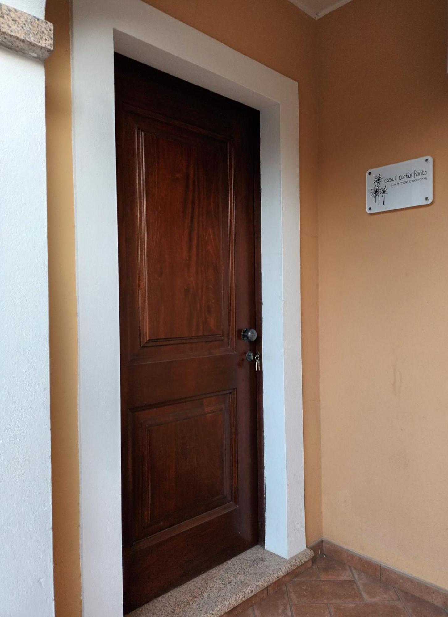 Apartmán Casa Il Cortile Fiorito Tortolì Exteriér fotografie